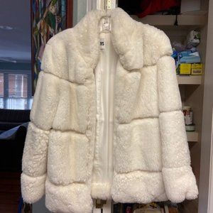 Apparis Fake Fur White Coat